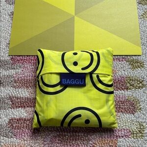 BAGGU Bright Yellow Happy Standard Tote NWT smiley faces